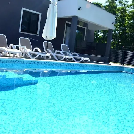 شقة 1 In Zain With Shared Swimming Pool Nedeščina